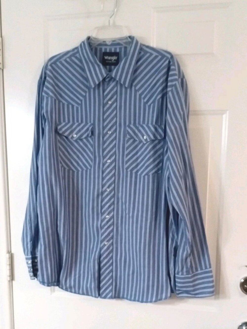 Vintage Wrangler Pearl Snap Western Cowboy Rodeo Shirt Men's XL Blue Striped